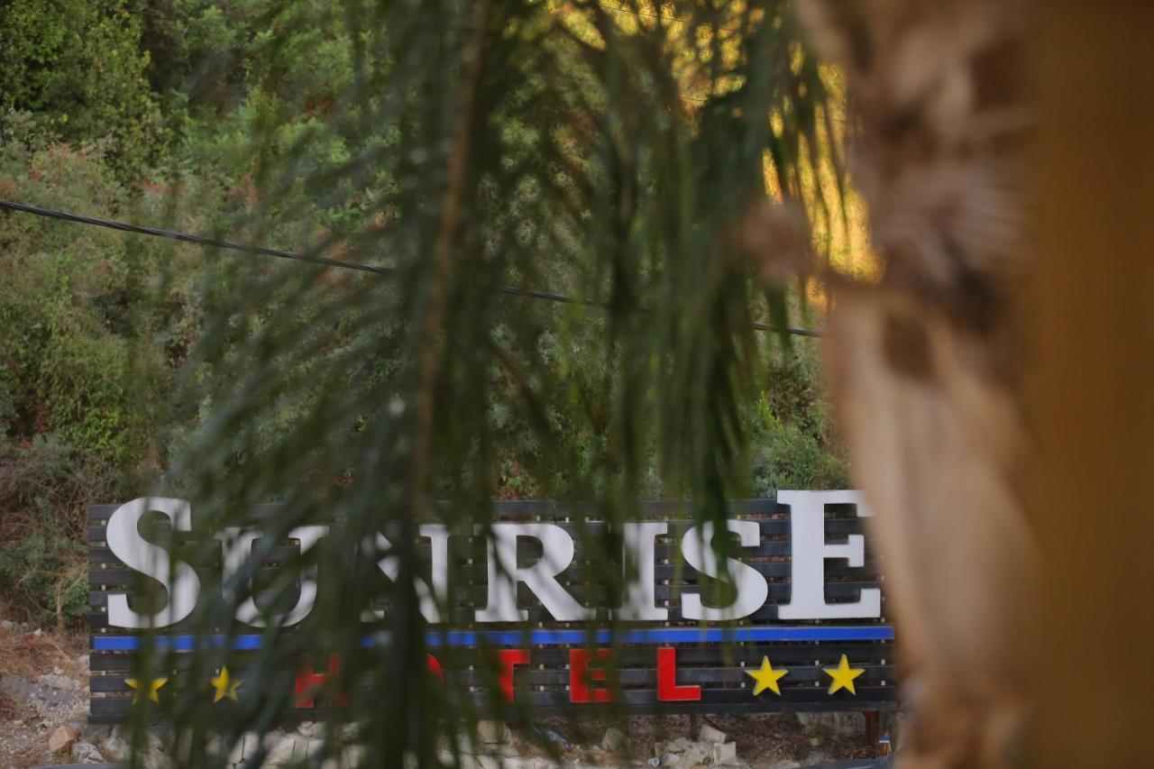 Sunrise Hotel Jounieh Exterior foto